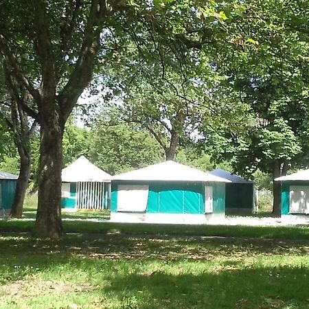 Camping Les Ombrages De L'Adour Otel Aire-sur-lʼAdour Dış mekan fotoğraf